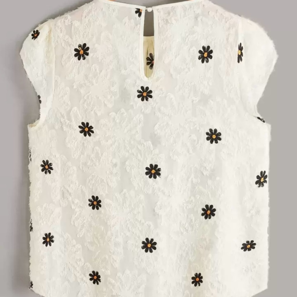 SHEIN Embroidered Floral Lace Petal Cap Short Sleeved Sheer Blouse - Picture 6 of 7